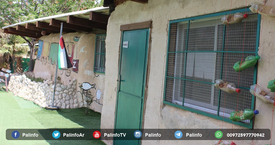مدرسة الخان الأحمر .. معلم تربوي صامد في وجه الاحتلال بالقدس