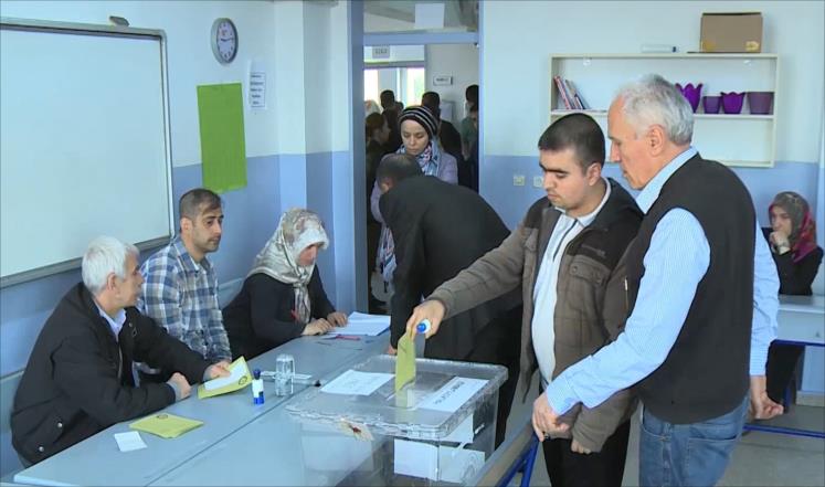 لجنة الانتخابات تعلن فوز مرشح المعارضة ببلدية إسطنبول