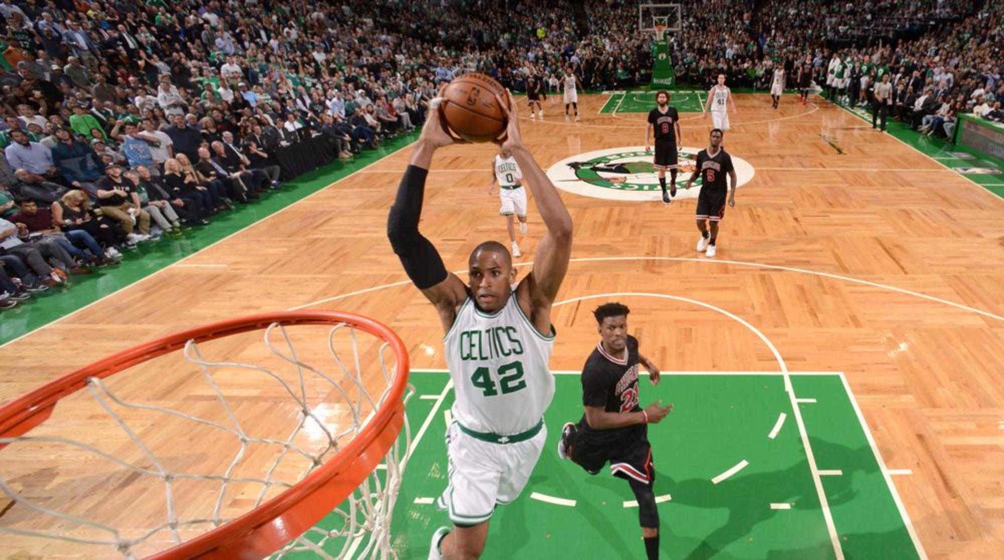 NBA..بوسطن يتقدم على شيكاغو وواشنطن على أتلانتا في البلاي أوف