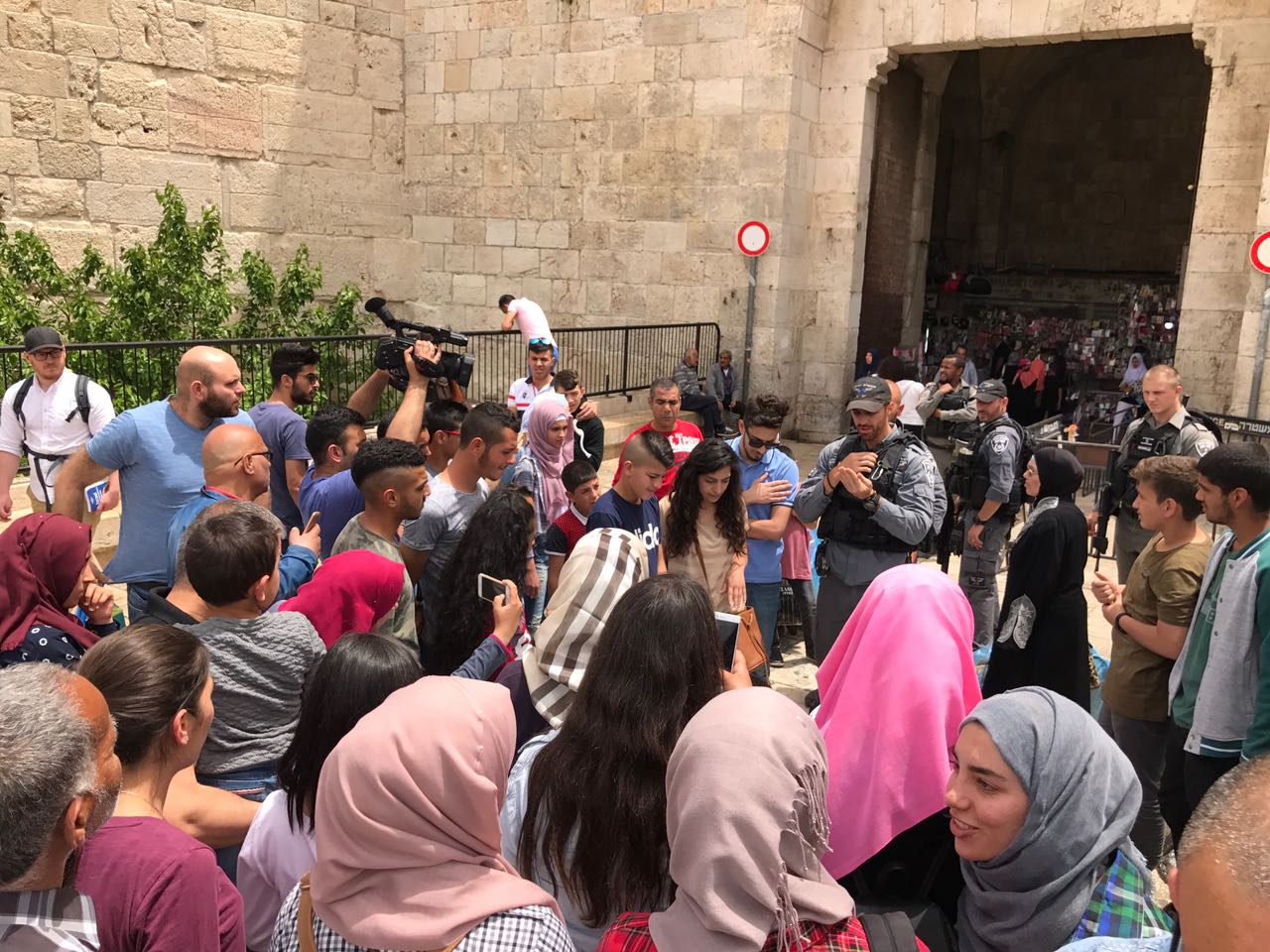 العودة يطلق حملة دولية لوقف جرائم الاحتلال بحق القدس