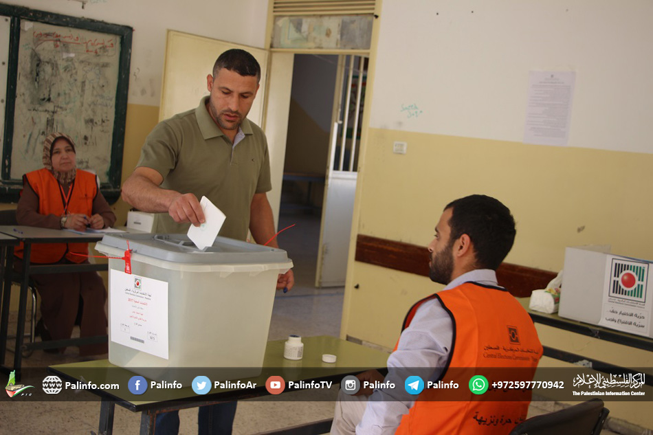 حماس: لا عودة للانتخابات المحلية في ظل العبث بالقوانين