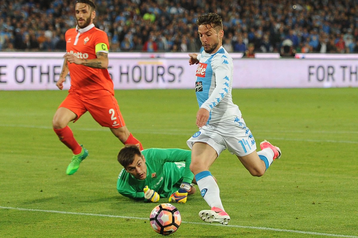 الدوري الإيطالي..نابولي يسحق فيورنتينا
