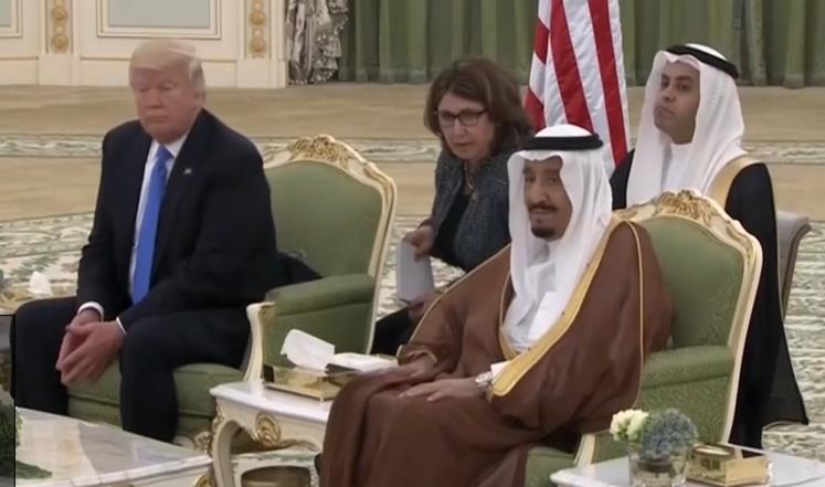 السعودية وأميركا توقعان اتفاقيات بقيمة 460 مليار دولار