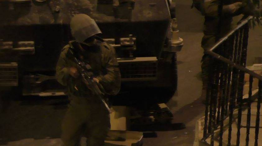 الاحتلال يعتقل 10 مواطنين بالضفة الغربية والقدس