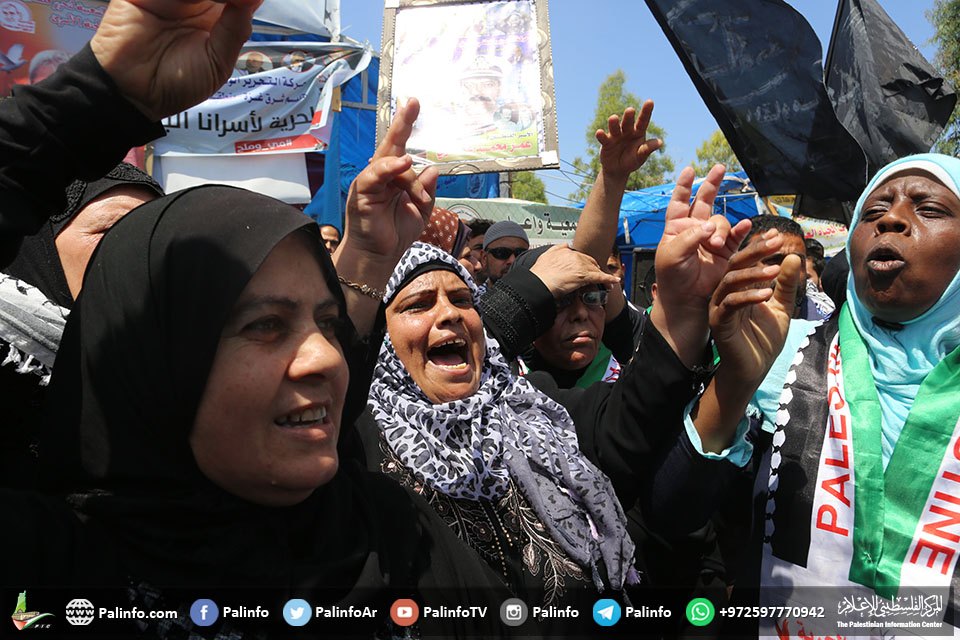 حماس: ما حققه الأسرى بإضرابهم تأكيد على أهمية الوحدة