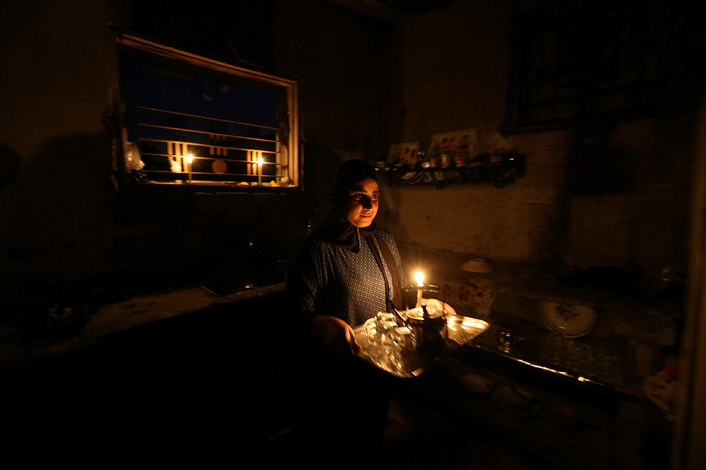 طاقة غزة تتهم الحكومة بـالتربّح من أزمة الكهرباء