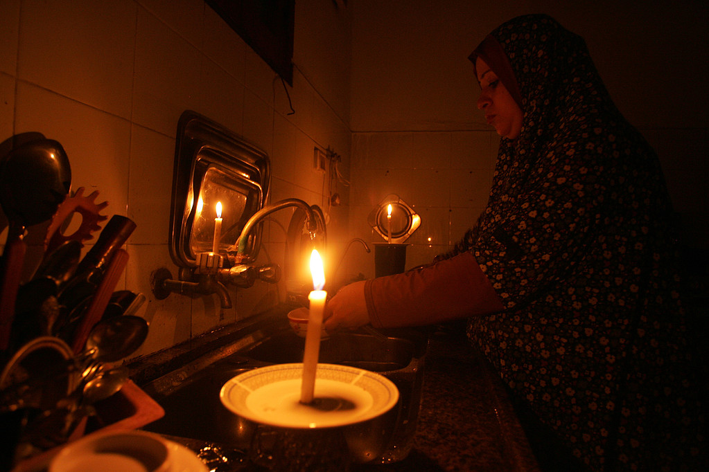 حماس تحمل الاحتلال تداعيات تقليص كهرباء غزة