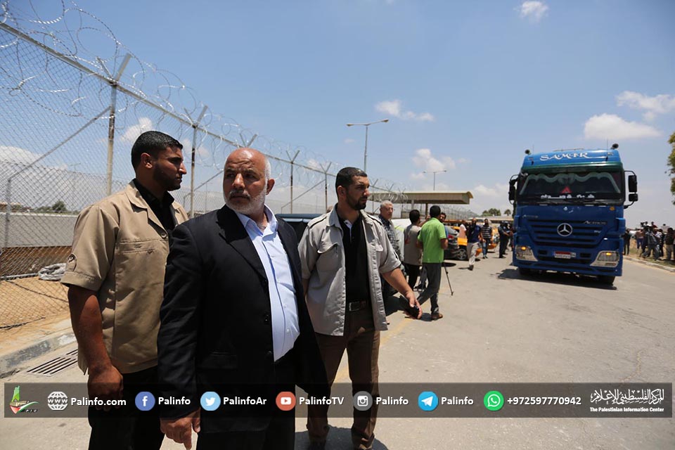 دخول شاحنات محملة بالسولار الصناعي لمحطة توليد كهرباء غزة