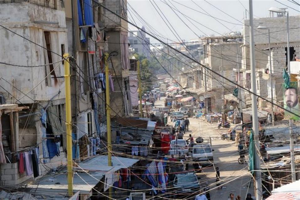 3 قتلى باشتباكات عنيفة في مخيم صبرا بلبنان