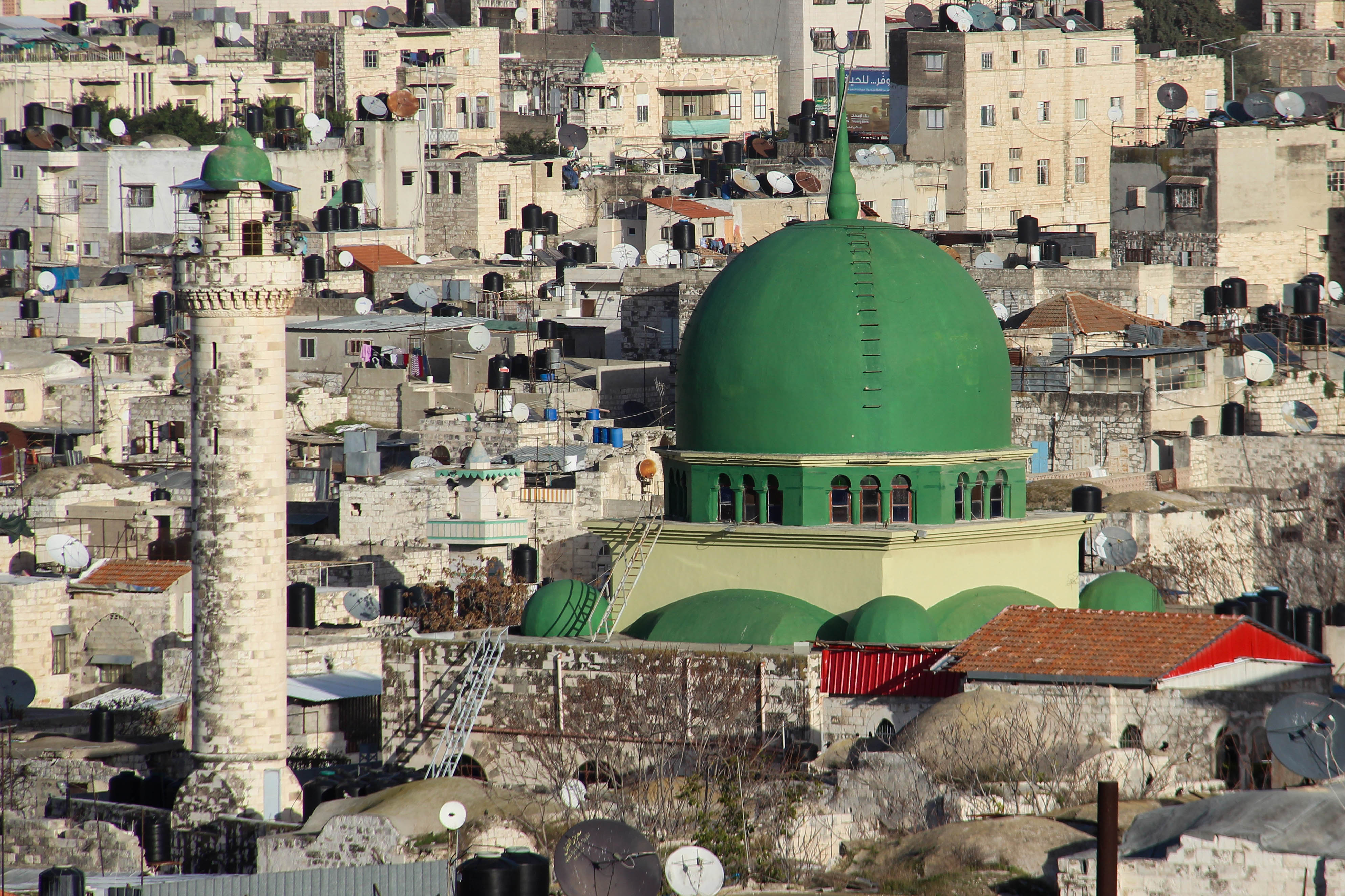 مساجد نابلس القديمة …قبلة للباحثين عن الخشوع في رمضان