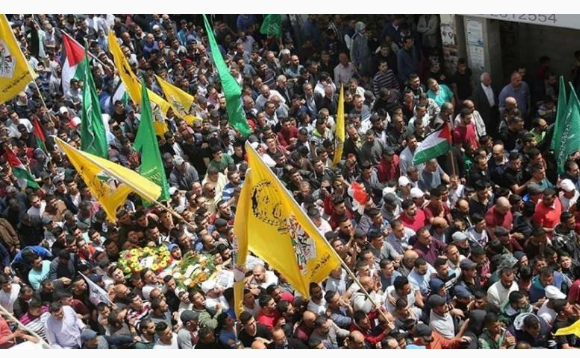في الضفة.. ظهور الراية الخضراء جريمة توجب السجن!