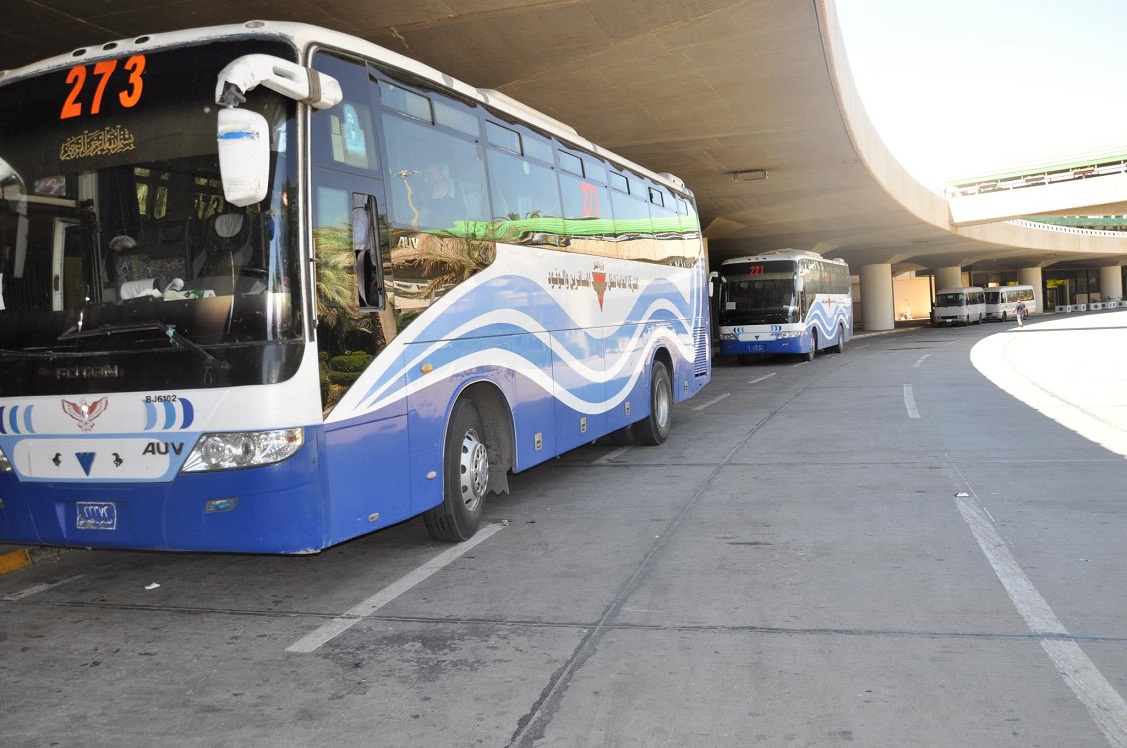 الاحتلال يصادر أربع حافلات قرب نابلس