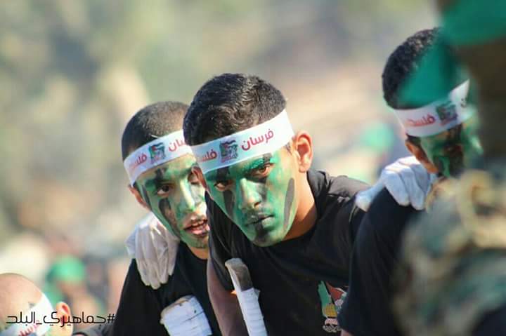 حماس تختتم مخيمات فرسان فلسطين في خانيونس