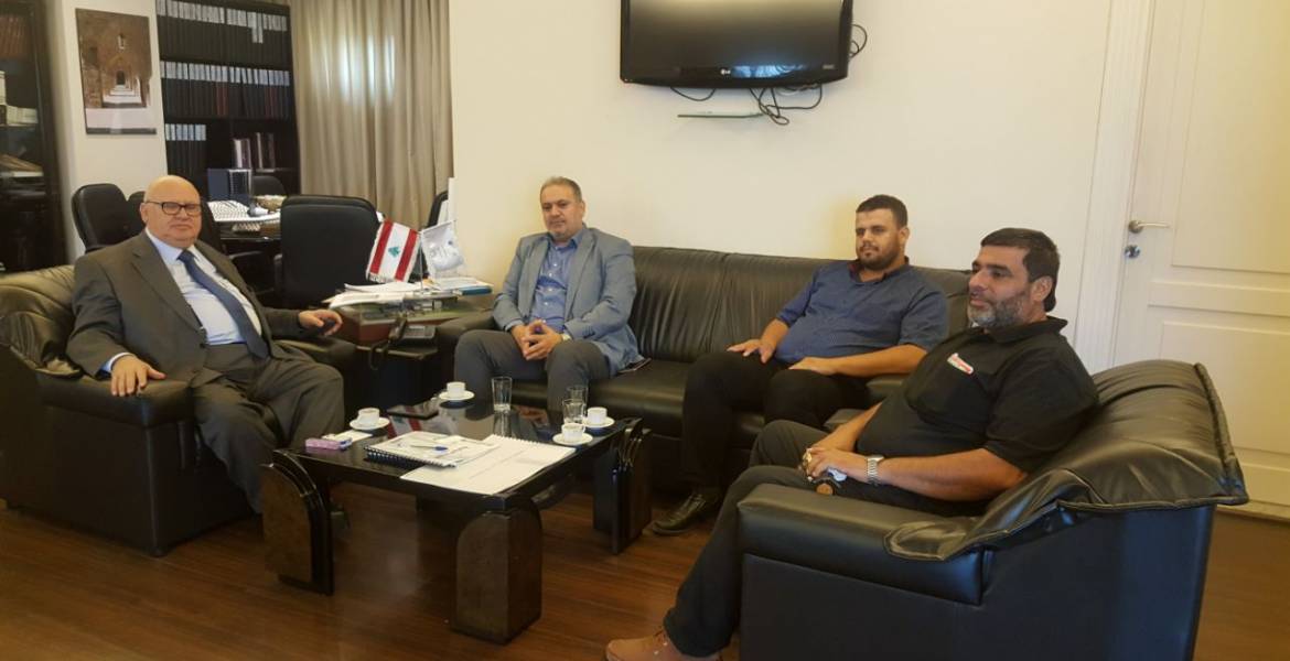 حماس تبحث مع رئيس بلدية صيدا أوضاع المخيمات بلبنان