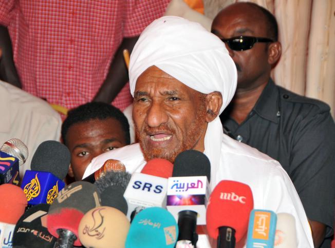 الصادق المهدي يستنكر دعوة وزير سوداني للتطبيع مع الاحتلال
