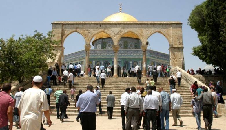 حماس تدعو إلى شد الرحال للأقصى والتصدي للمستوطنين