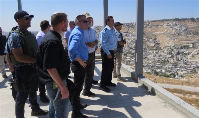 أردان يطلق تصريحات داعمة للاستيطان شرق القدس