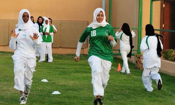16 شرطاً لافتتاح أندية رياضة نسائية سعودية.. تعرف عليها