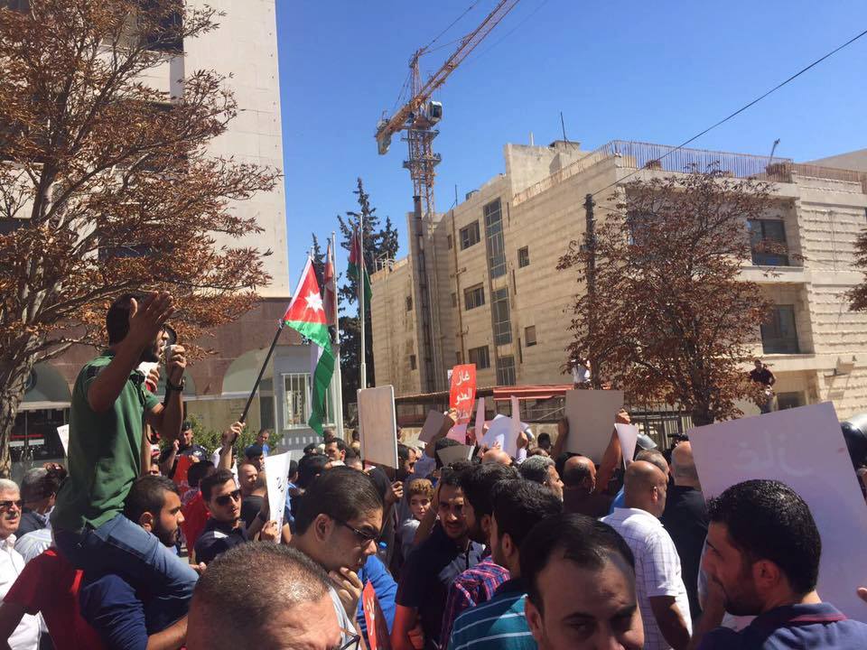 أمن الأردن يمنع مسيرة رافضة لـغاز الاحتلال من الوصول لدار الرئاسة