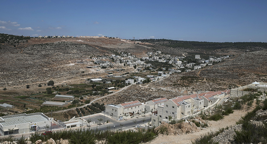 مستوطنة إسرائيلية تهدد قرية فلسطينية بالغرق