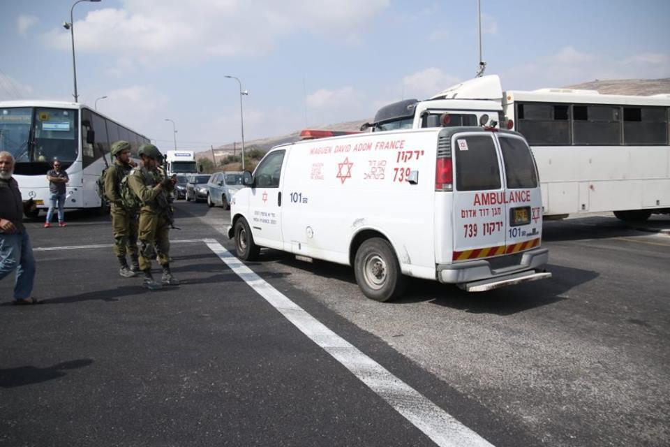 إصابة إسرائيليين بعملية طعن بنابلس ونجاة المنفذ