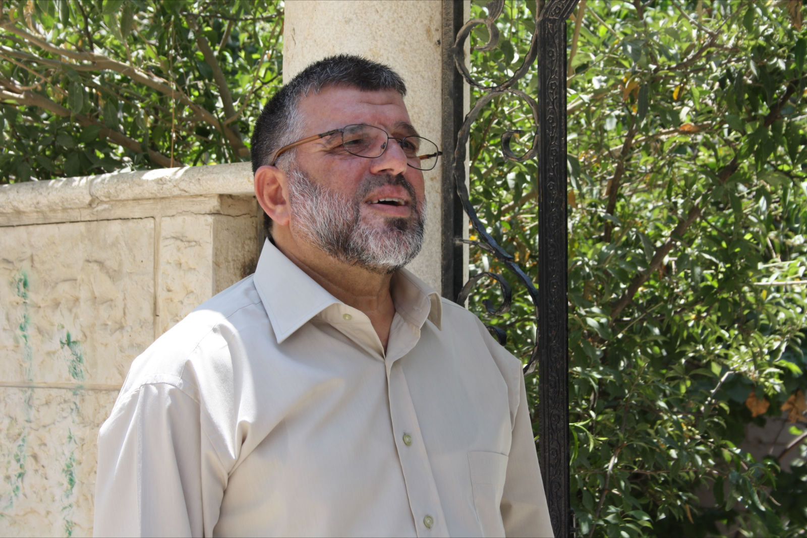 تمديد الاعتقال الإداري للقيادي حسن يوسف