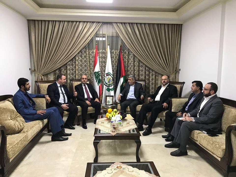قيادة حماس تلتقي السفير التركي في بيروت
