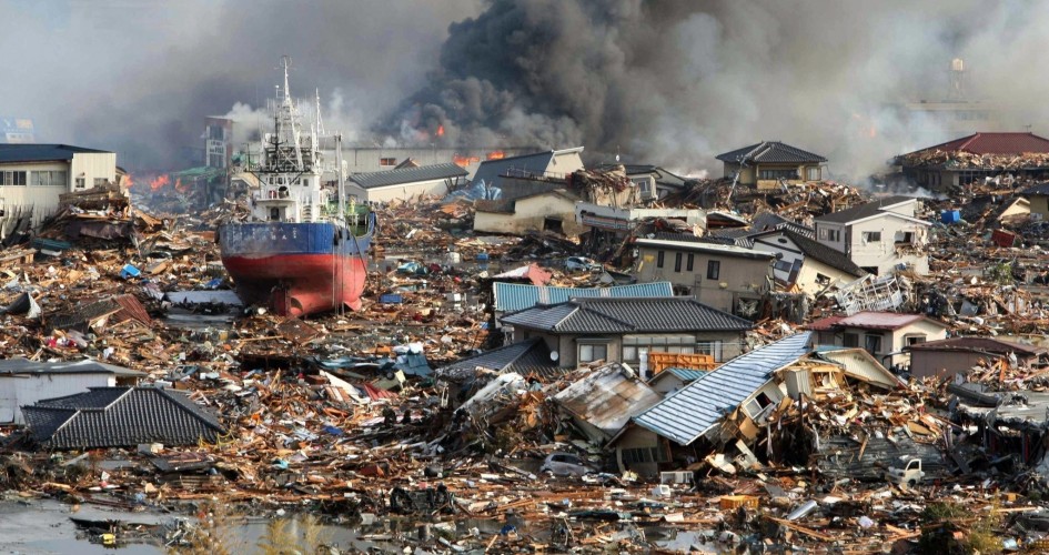 ارتفاع ضحايا تسونامي إندونيسيا إلى 2045 قتيلًا