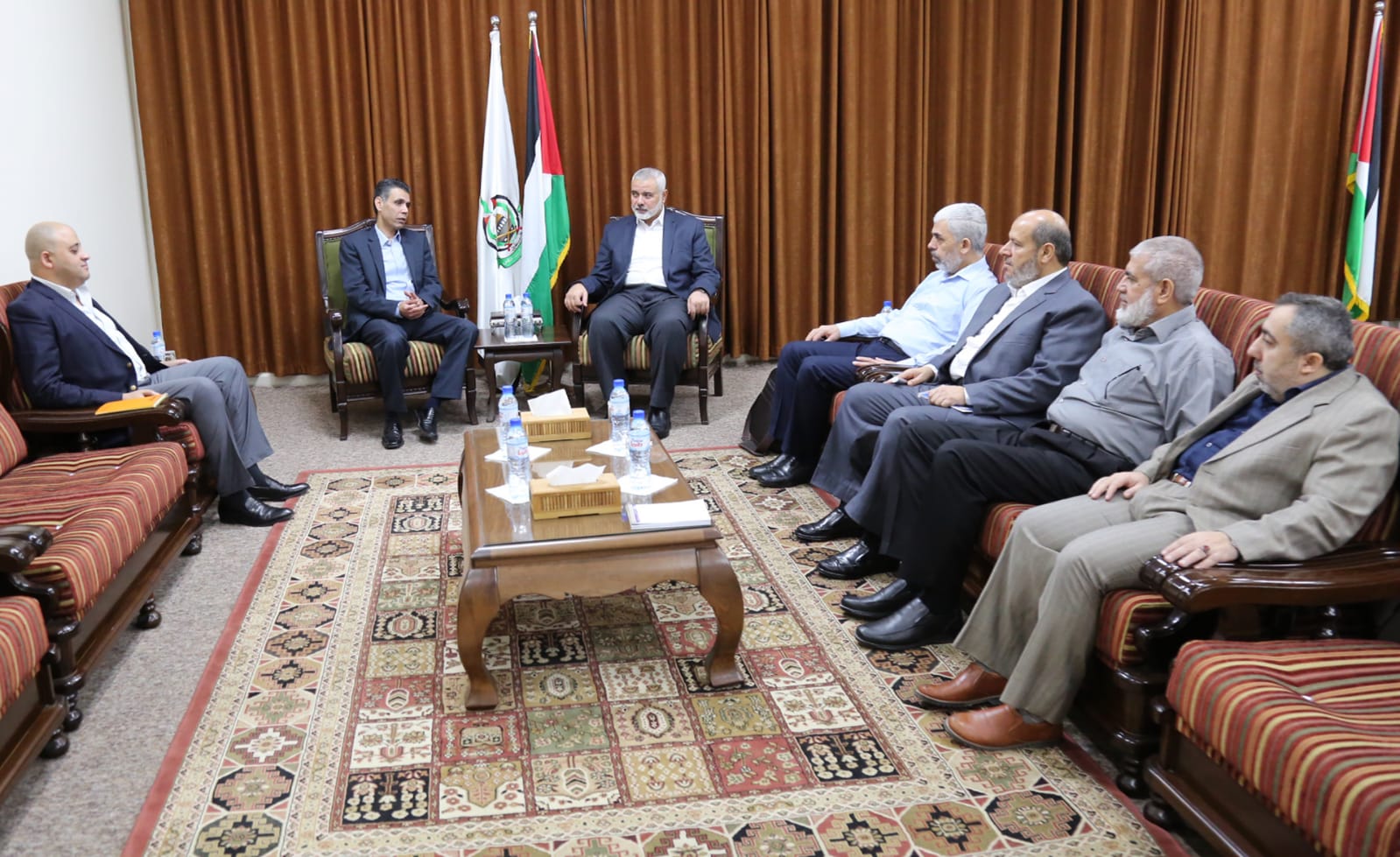 هذا ما ناقشته قيادة حماس مع رئيس المخابرات المصرية
