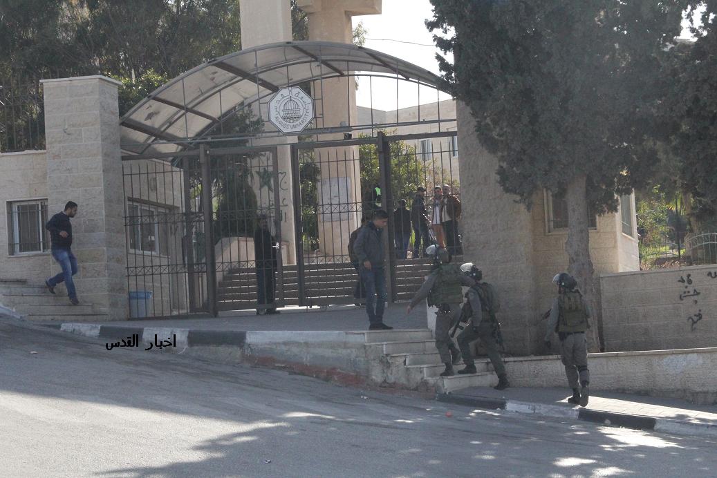 مواجهات في محيط جامعة ابو ديس بالقدس المحتلة