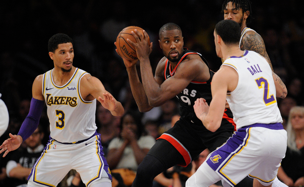 NBA .. ميلووكي باكس وتورونتو يواصلان بدايتهما القوية