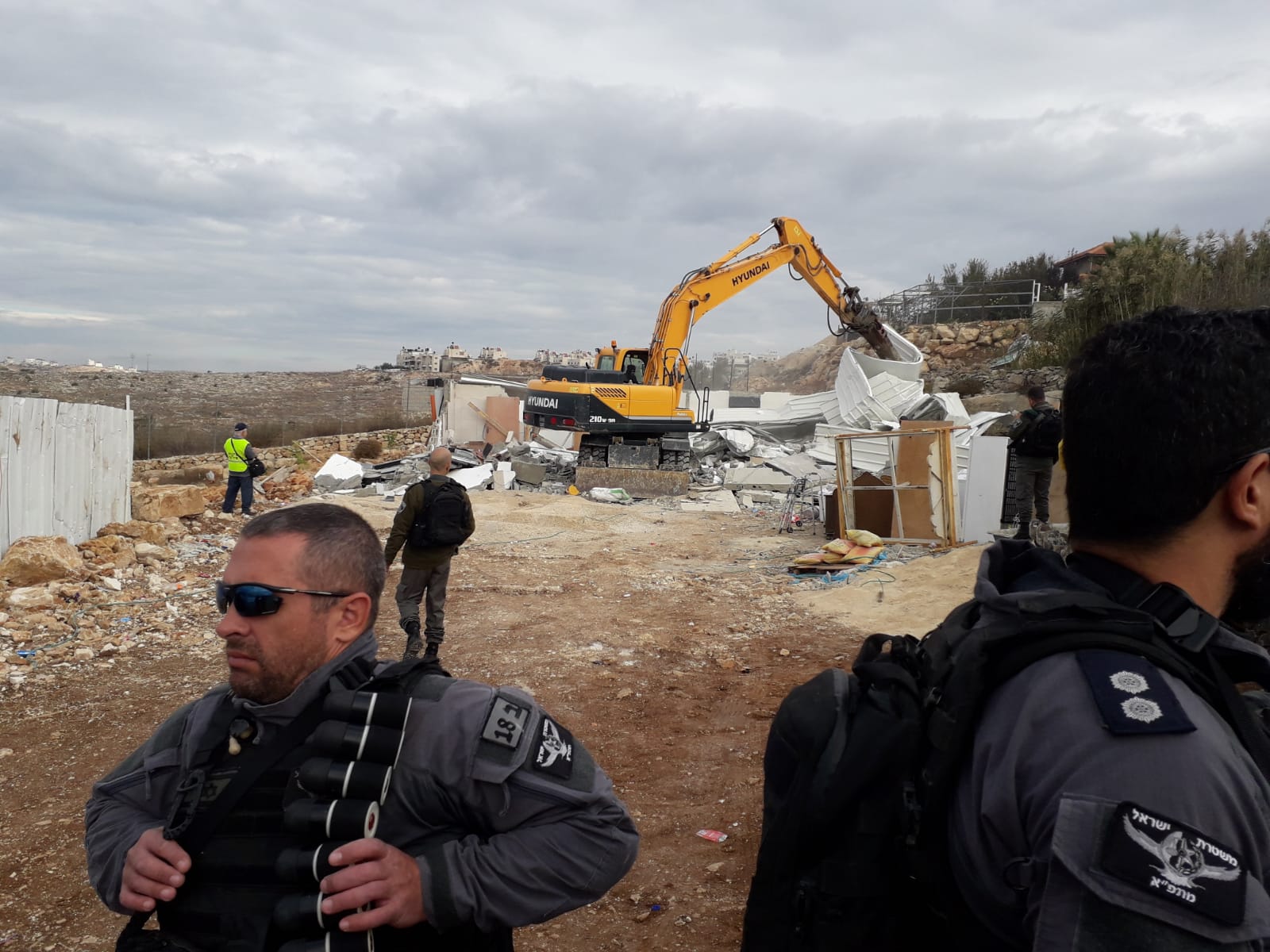 الاحتلال يهدم منزلين سكنيين في القدس المحتلة