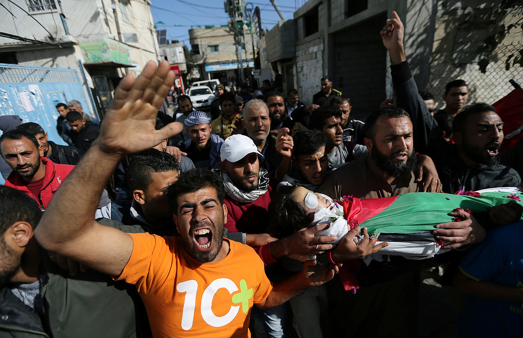 غزة تودع الشهيد الطفل أحمد أبو عابد