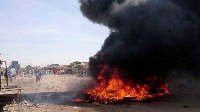 احتجاجات السودان تدخل يومها الرابع