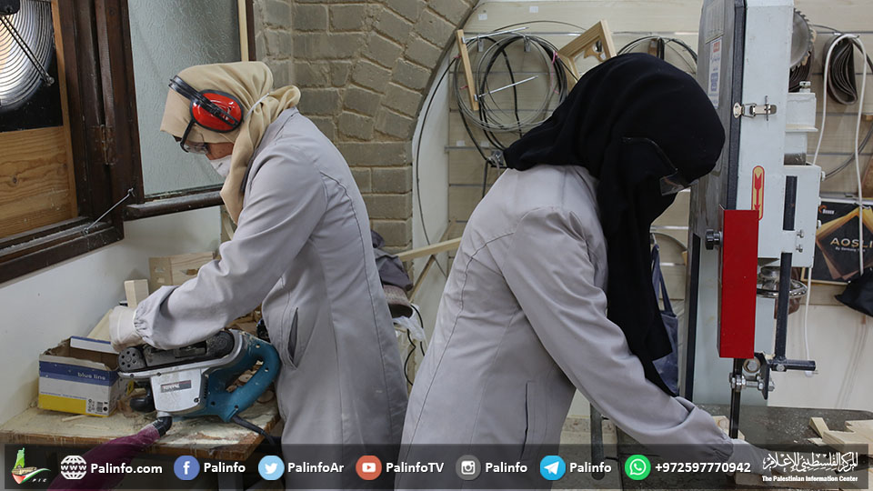 حماس تُثمن دور المرأة الفلسطينية في النضال من أجل الحرية