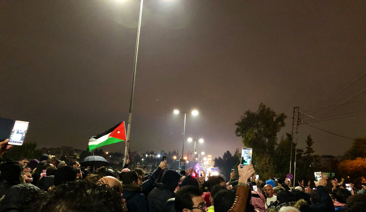 تجدد الاحتجاجات بالأردن.. ومطالبات برحيل حكومة الرزاز