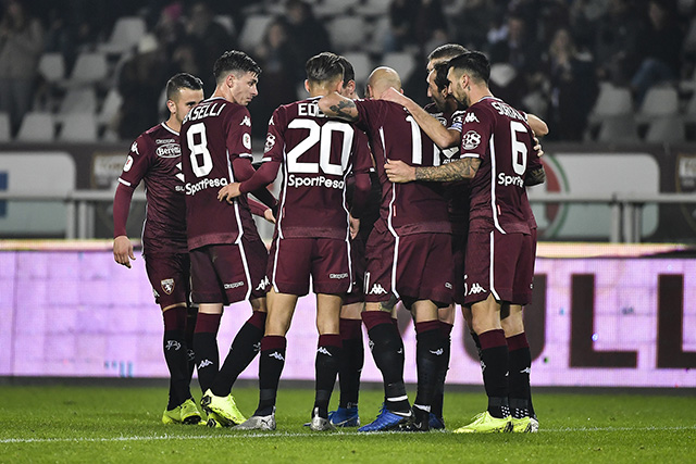 تورينو يبلغ ثمن نهائي كأس إيطاليا وجنوى يودع من دور الـ32