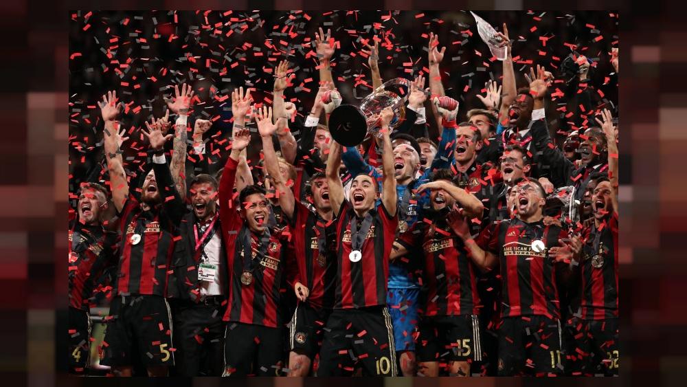 أتلانتا يونايتد يتوج بلقب الدوري الأمريكي لكرة القدم