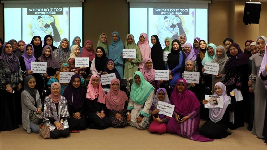 نساء ماليزيات يحتفلن باليوم العالمي للحجاب