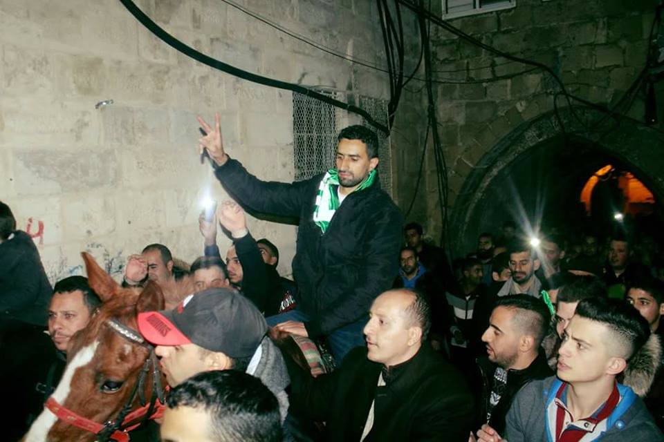 بعد 13 عامًا بالأسر.. القسامي طارق السمحان يتنسم الحرية