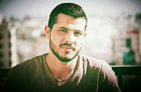 الاحتلال يعتقل صحفياً من بلدة سعير في الخليل