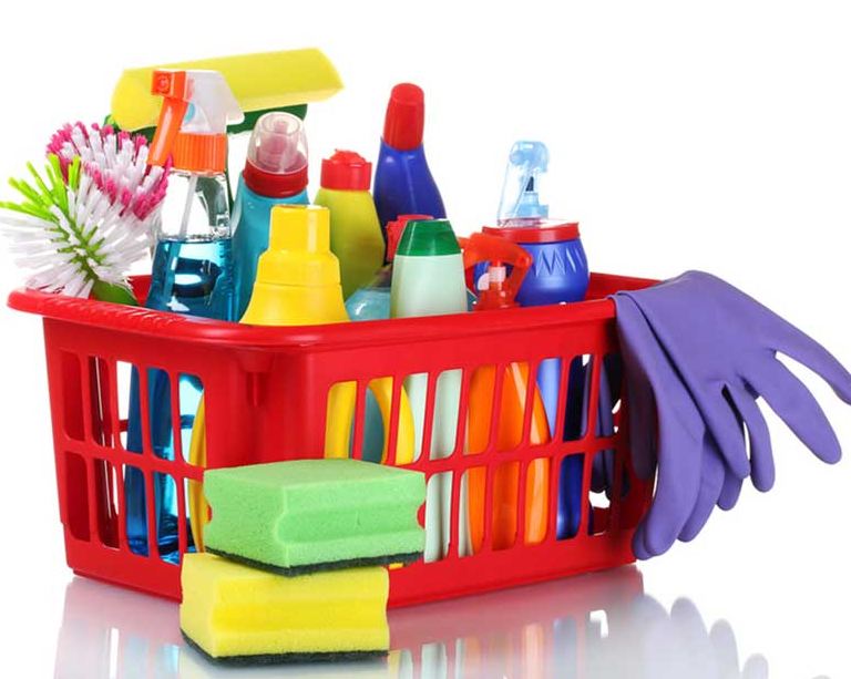 كيف يحمي تنظيف المنزل النساء من الأمراض؟