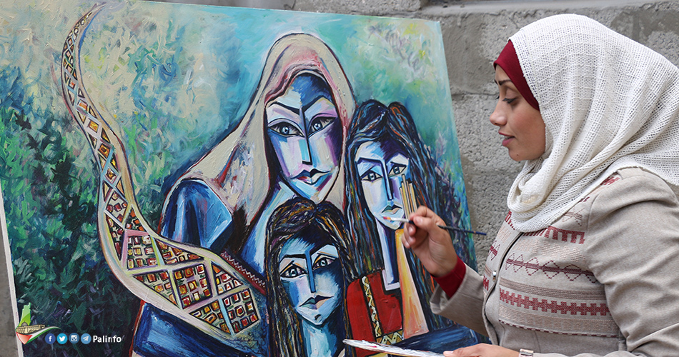 سفيرة الرسم على الدخان محاصرة في غزة