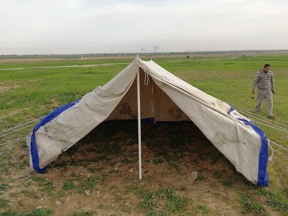 نصب أول خيمة على مشارف حدود غزة ضمن مسيرة العودة الكبرى