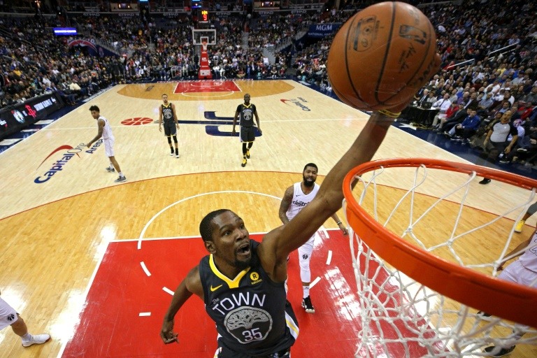 NBA .. روكتس يثأر من كليبرز ويحقق فوزه الـ14 تواليًا
