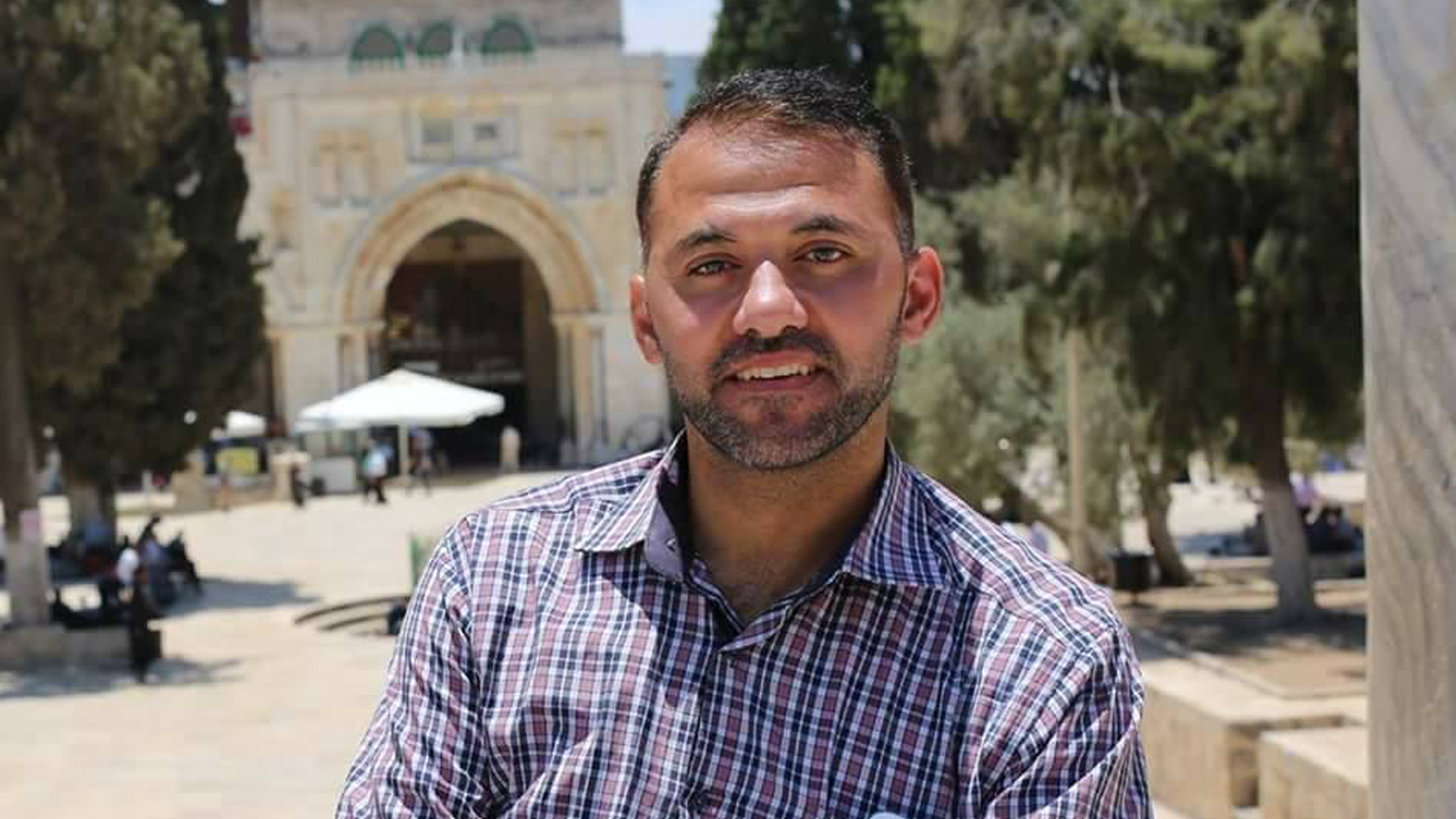 محكمة الاحتلال تؤجل محاكمة الصحفي طارق أبو زيد