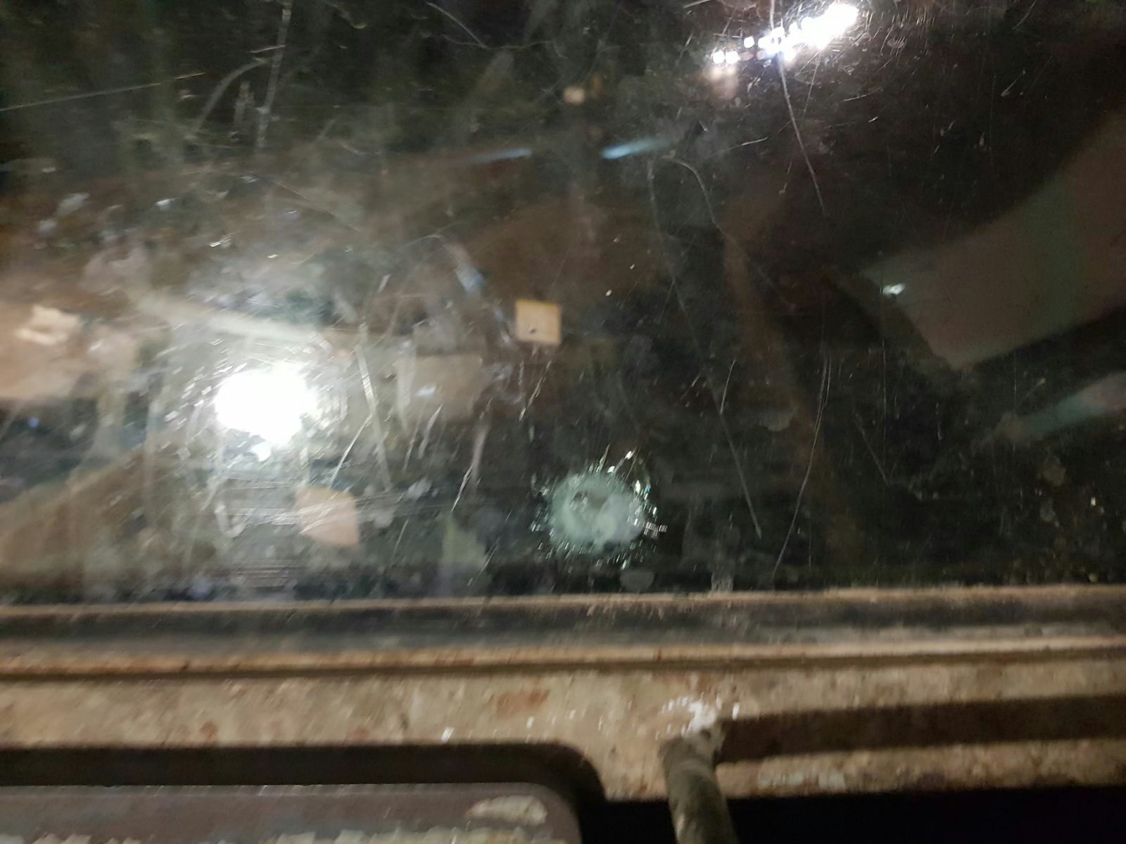 مقاومون يطلقون النار صوب سيارة إسرائيلية شمال القدس المحتلة