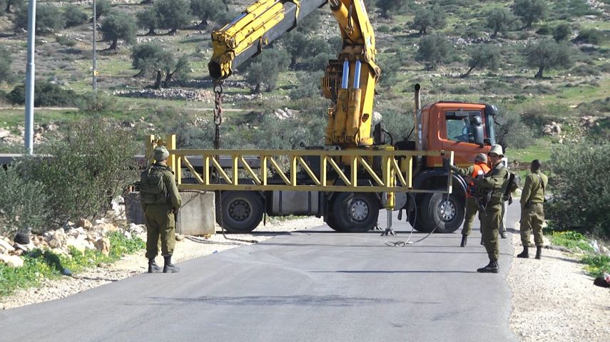الاحتلال يغلق طريقًا تاريخية شرق بيت لحم