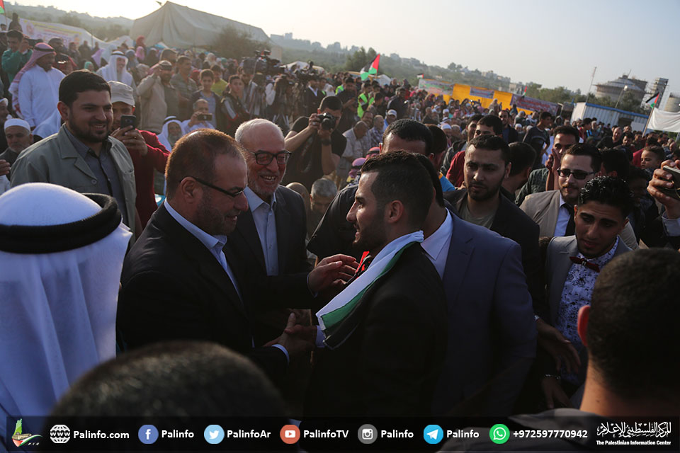 مسيرة العودة.. مهرجان فني شرق مخيم البريج
