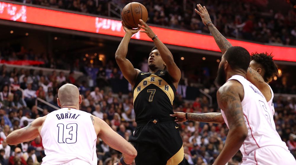 NBA .. تأهل تورونتو ويوتا والملك جيمس في خطر